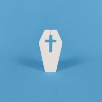 Ataúd con cruz de poliestireno para decorar Halloween